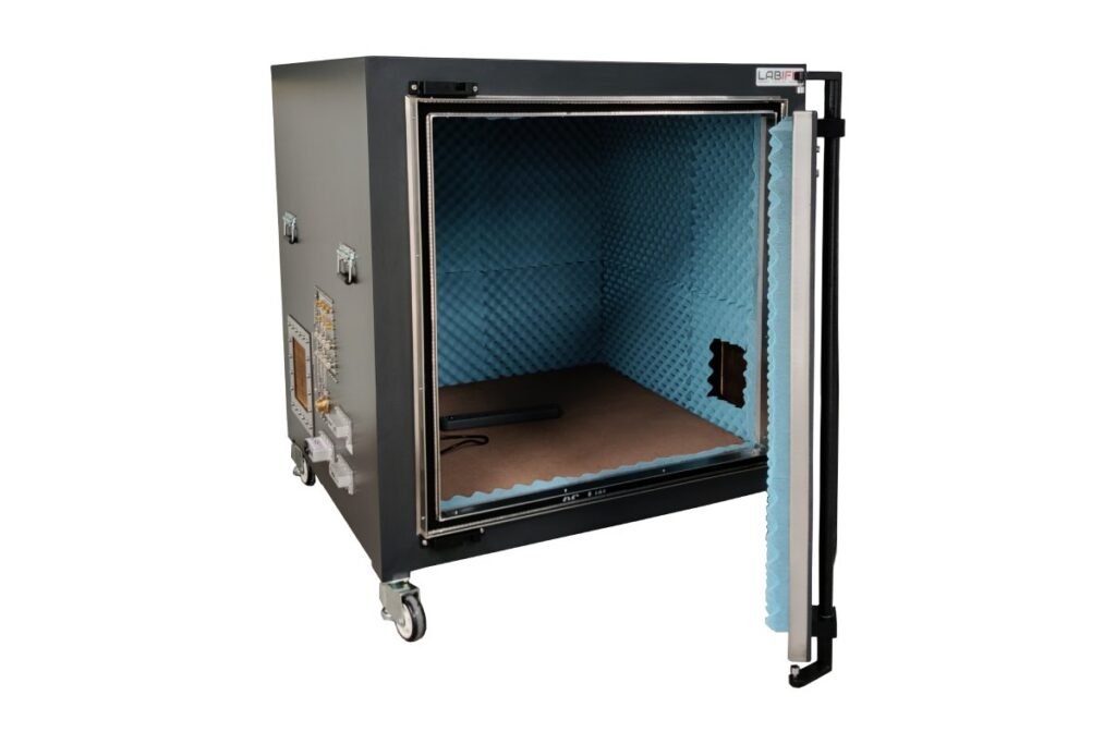 LBX9200 RF MODULAR 5G IOT
UE VERIFICATION
SHIELDED ENCLOSURE - LabiFix RF Shield Box Solution